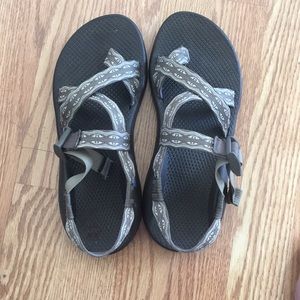 Women’s Chacos size 9